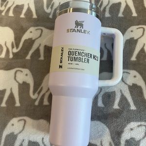 Stanley 40 ounce lilac block